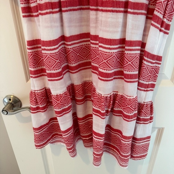 Velvet by Graham & Spencer Janaye Island Jacquard Ruffle Red & White Dress | S - Picture 6 of 9